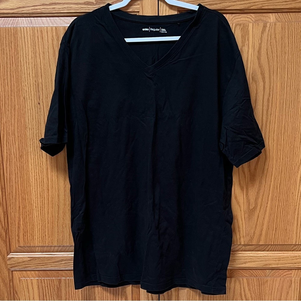 Anko women’s Black Short Sleeve V-Neck Tee, NWOT, Size 3X